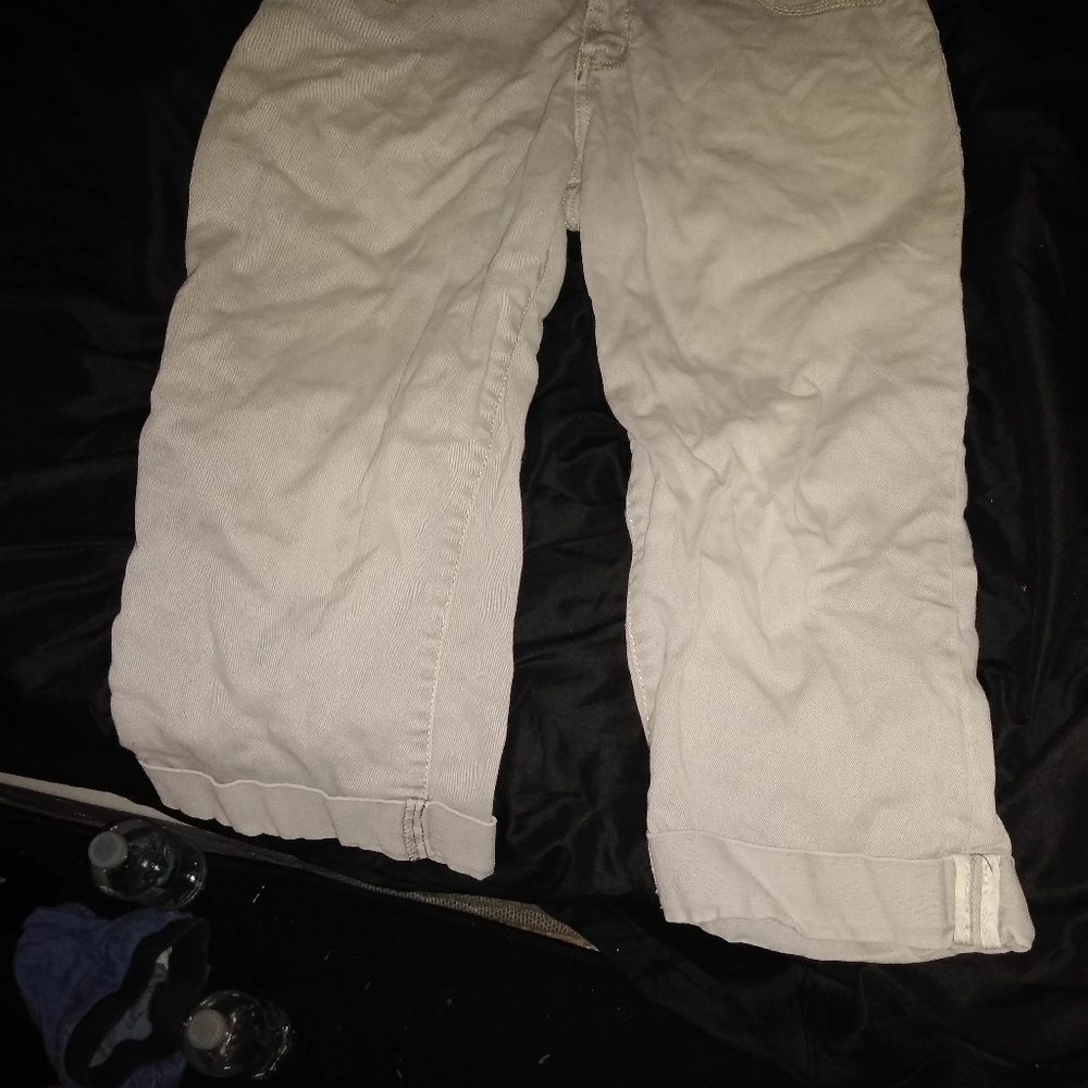 Capris - Picture 4 of 4